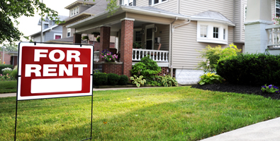 for rent sign on the lawn